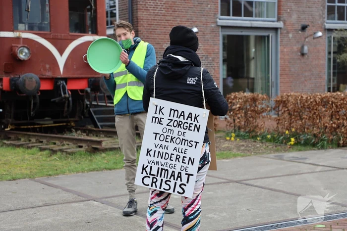Klimaatdemonstratie bij Wagenwerkplaats