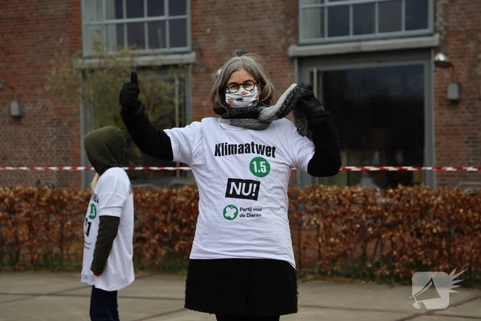 Klimaatdemonstratie bij Wagenwerkplaats