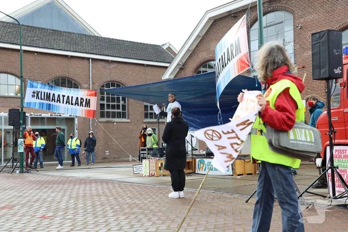 Klimaatdemonstratie bij Wagenwerkplaats
