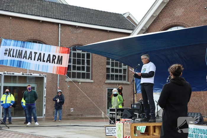 Klimaatdemonstratie bij Wagenwerkplaats