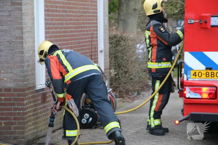 Brand in oven van woning