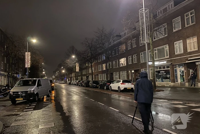 Meerdere kogelinslagen bij slijterij