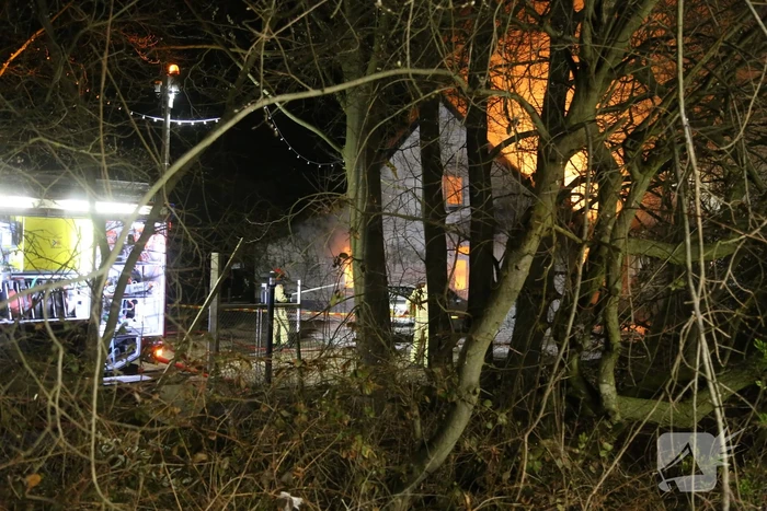Woning verwoest door uitslaande brand