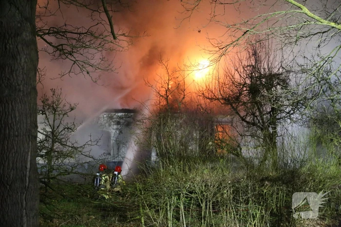 Woning verwoest door uitslaande brand