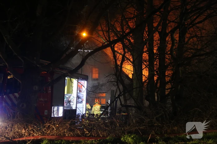 Woning verwoest door uitslaande brand