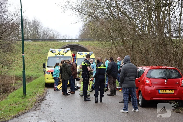 Jongen treft gewonde man aan op straat