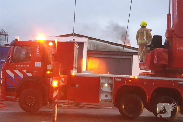 Uitslaande brand in leegstaand bedrijfspand
