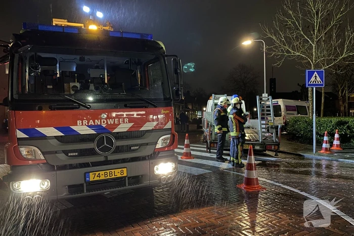 Brandweer doet onderzoek naar gaslucht