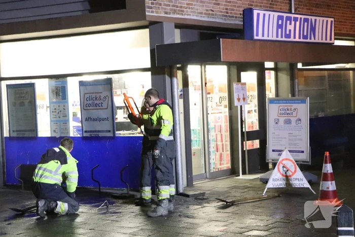 Brandweer doet onderzoek naar gaslucht