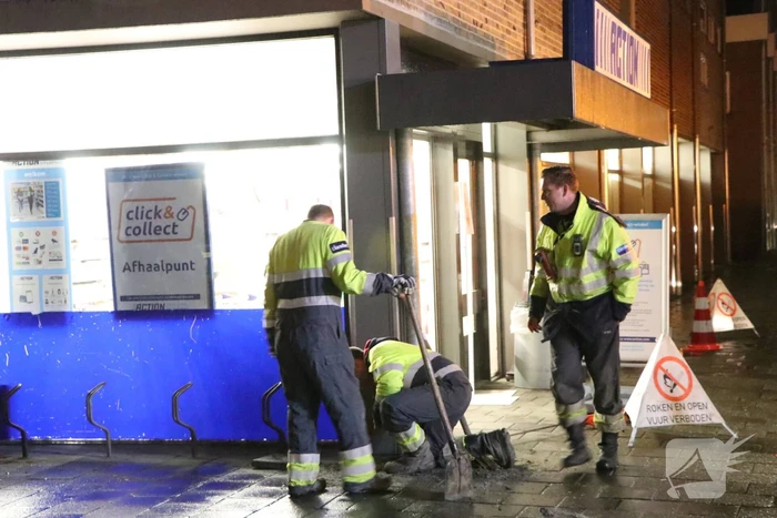 Brandweer doet onderzoek naar gaslucht