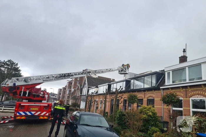 Brand in schoorsteen van woning