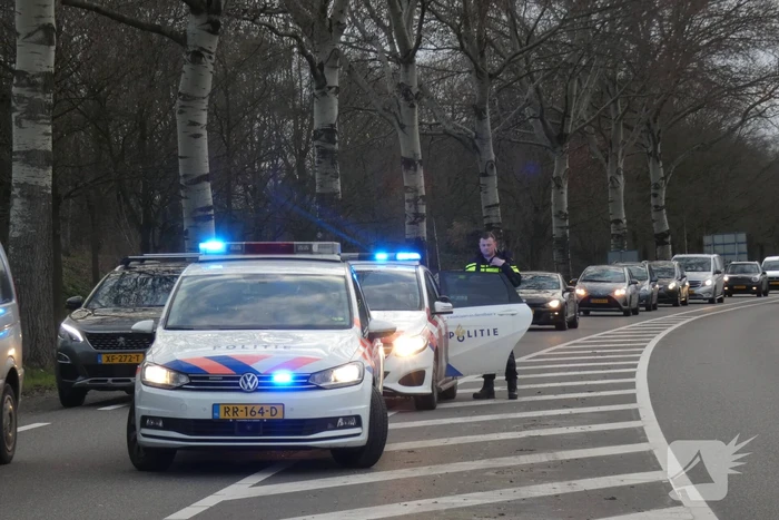 Bestuurders zien elkaar over het hoofd en komen in botsing