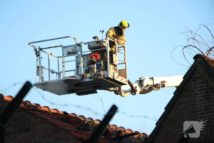 Grote uitslaande brand bij restaurant