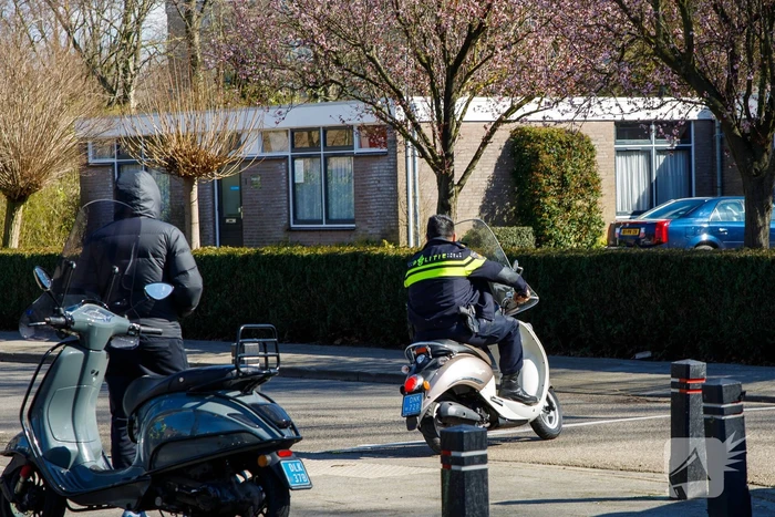 Man op leeftijd botst op voorganger