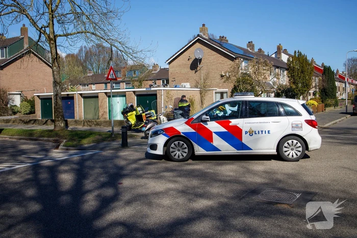 Man op leeftijd botst op voorganger