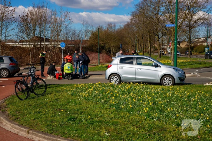 Fietsster gewond bij aanrijding tijdens het oversteken