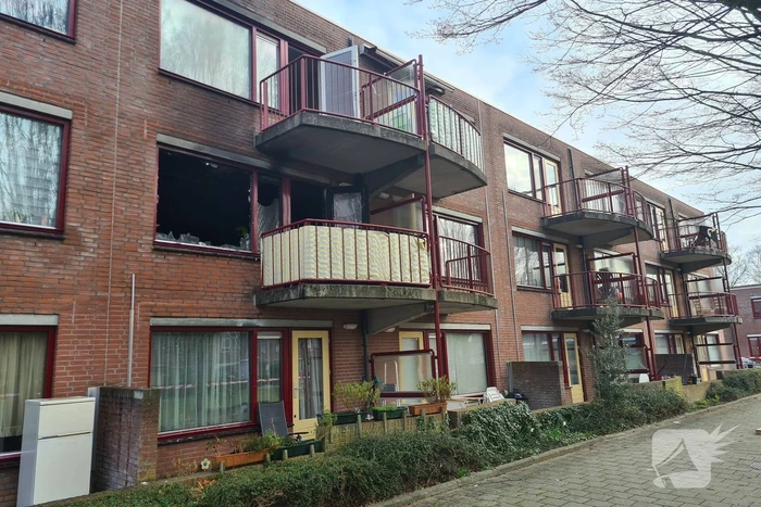 Enorme schade bij uitslaande woningbrand