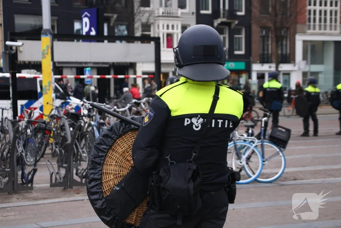 Honderden mensen demonstreren tegen coronamaatregelen