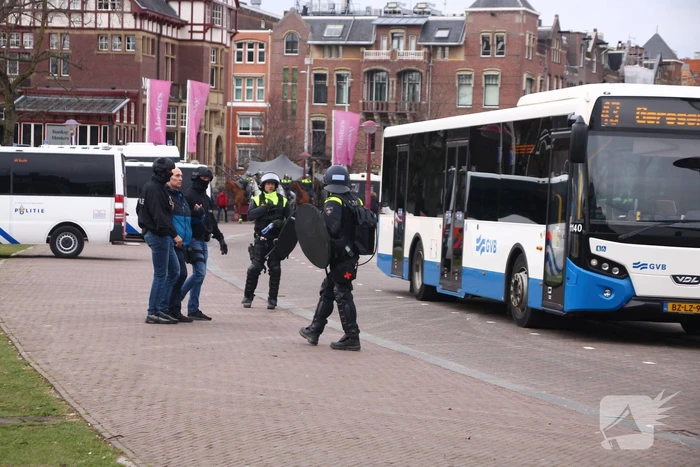 Honderden mensen demonstreren tegen coronamaatregelen