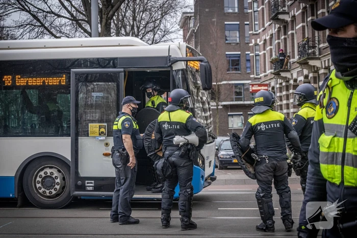 Honderden mensen demonstreren tegen coronamaatregelen