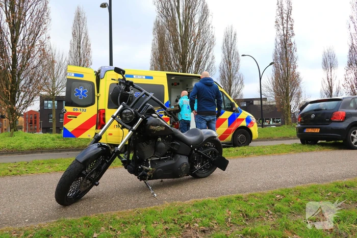 Man gaat met Harley Davidson onderuit