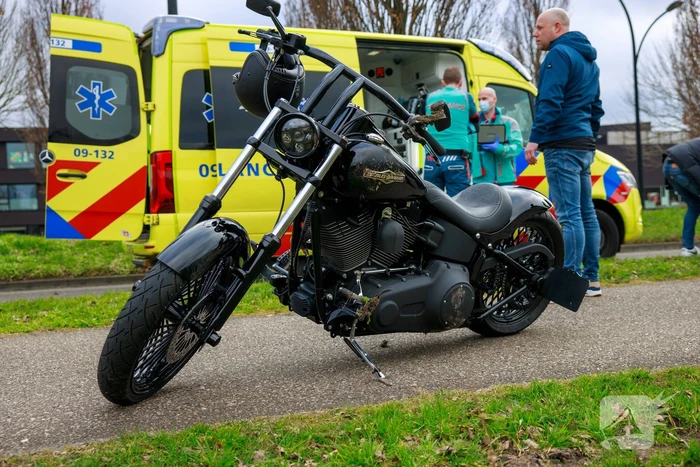 Man gaat met Harley Davidson onderuit