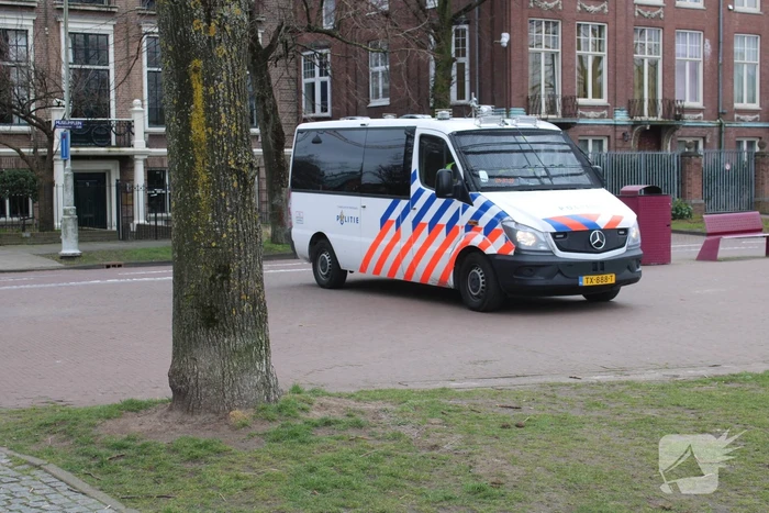 Opnieuw verzamelen demonstranten zich op het Museumplein