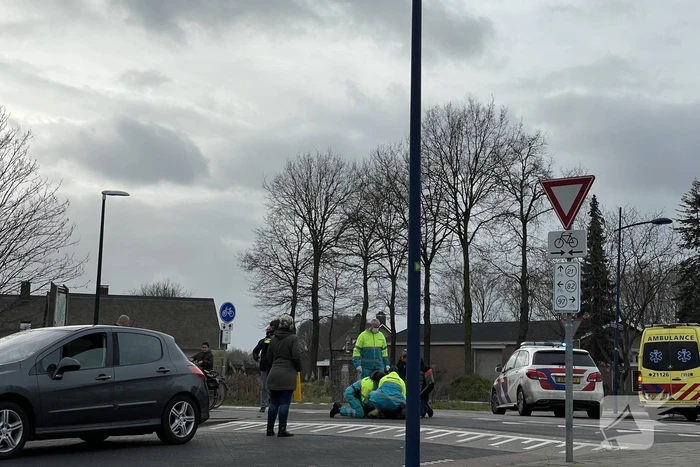 Fietser gewond bij botsing met auto