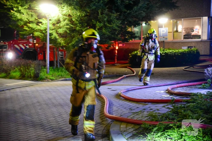 Veel rookontwikkeling bij brand in kantoorpand