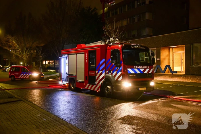 Veel rookontwikkeling bij brand in kantoorpand