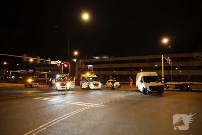 Forse schade bij frontale aanrijding