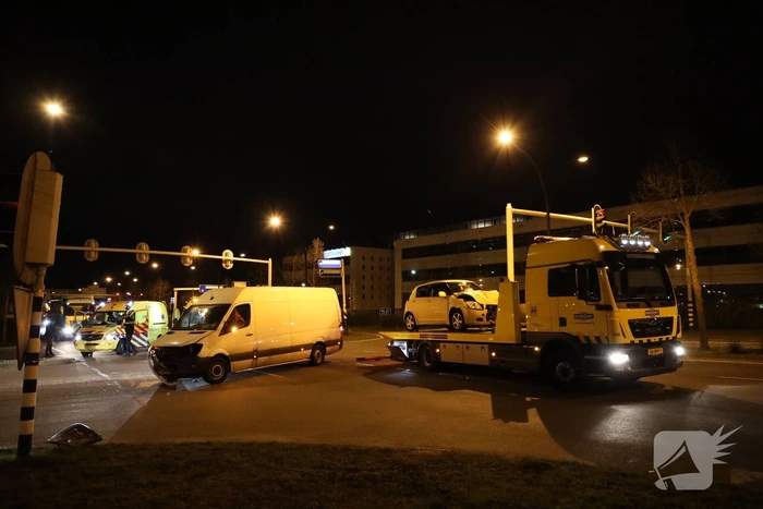 Forse schade bij frontale aanrijding