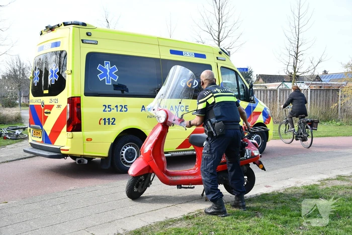 Scooterrijder gaat onderuit en raakt gewond