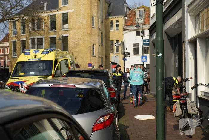 Persoon gewond bij steekpartij in winkelstraat