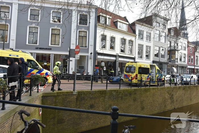 Persoon gewond bij steekpartij in winkelstraat