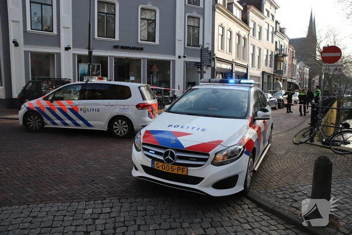 Persoon gewond bij steekpartij in winkelstraat