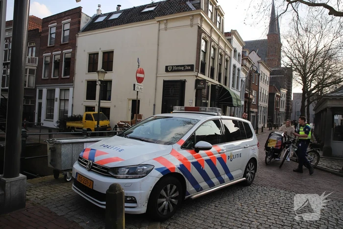 Persoon gewond bij steekpartij in winkelstraat