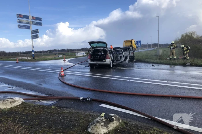 Zwangere vrouw naar ziekenhuis na verkeersongeval