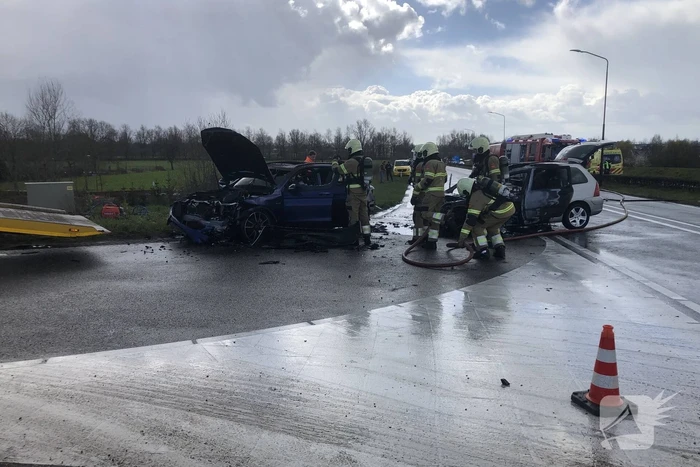 Zwangere vrouw naar ziekenhuis na verkeersongeval