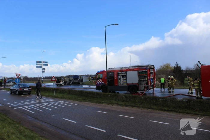 Zwangere vrouw naar ziekenhuis na verkeersongeval