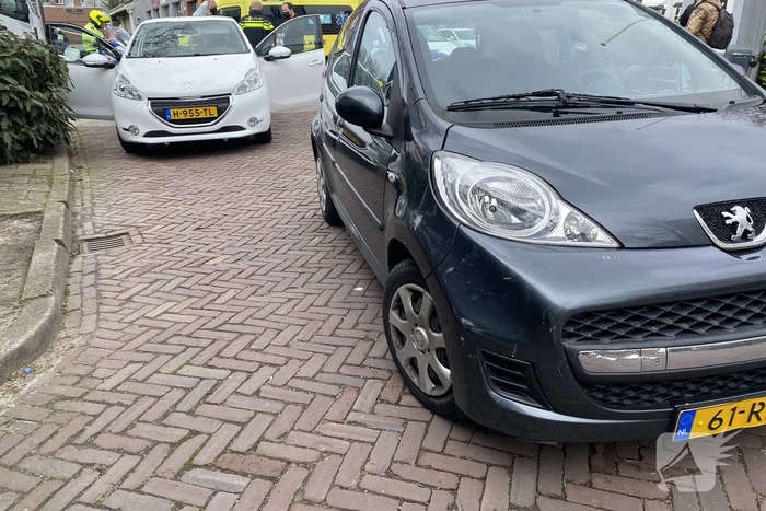 Persoon gecontroleerd na kop-staart botsing