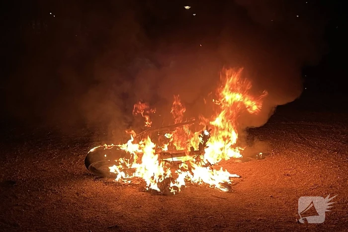 Scooter volledig in brand
