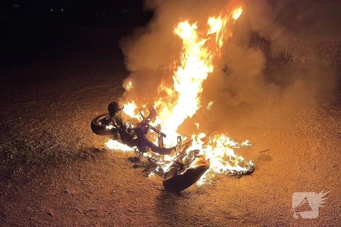 Scooter volledig in brand