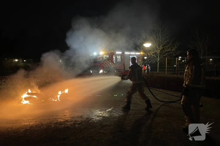 Scooter volledig in brand