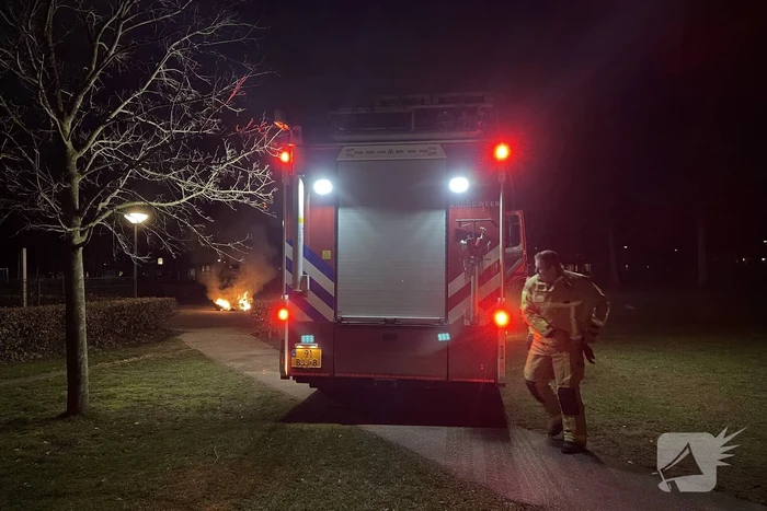 Scooter volledig in brand