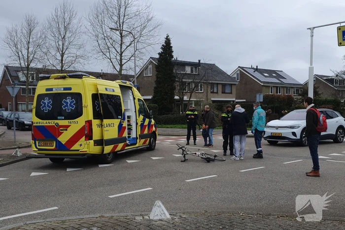 Wielrenner gewond door aanrijding met personenauto