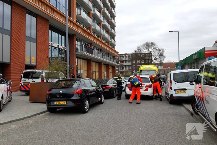 Drie aanhoudingen na steekpartij in woning