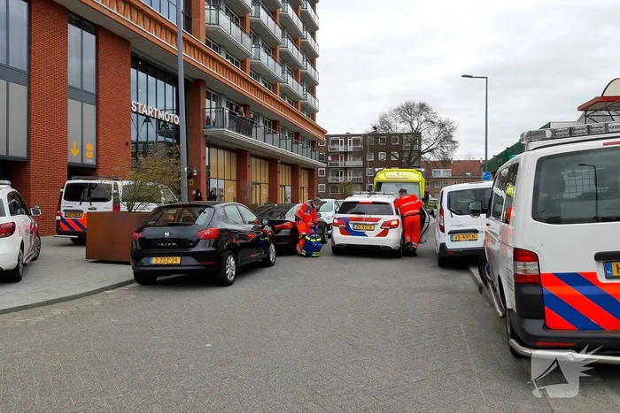 Drie aanhoudingen na steekpartij in woning