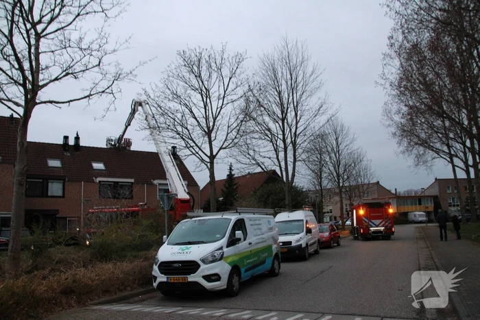 Schoorsteenbrand geblust door brandweer