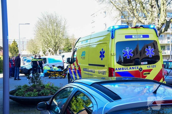 Scooterrijder gewond bij botsing met auto